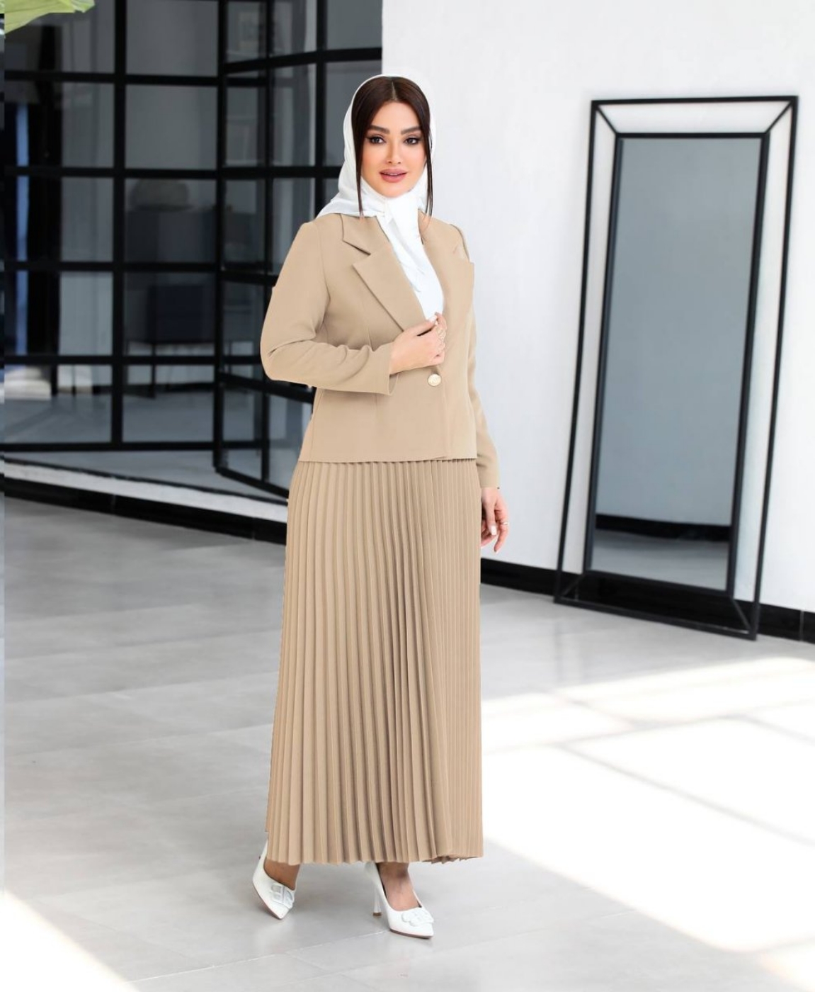 تصویر  کت و دامن زنانه مدل کایلی