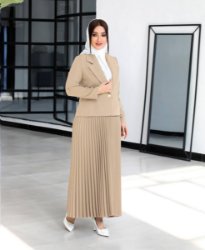 تصویر  کت و دامن زنانه مدل کایلی