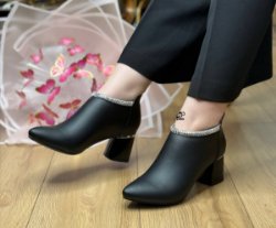 تصویر  کفش مدل کایا کلاسیک زنانه