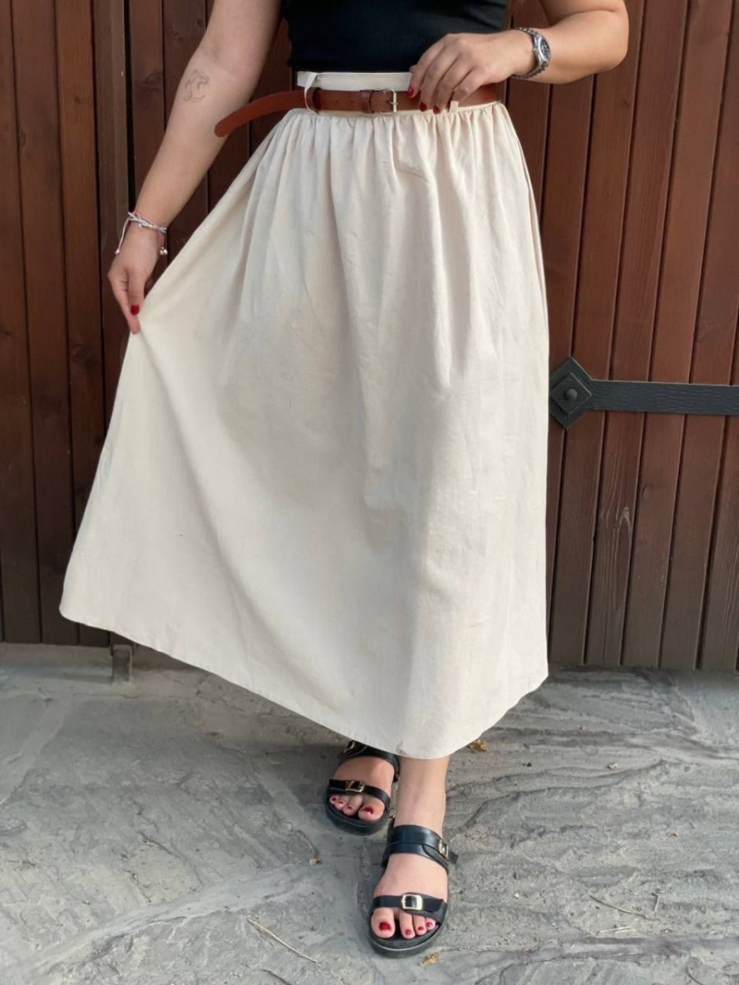 تصویر  دامن لنین شسته‌شده مدل زارا