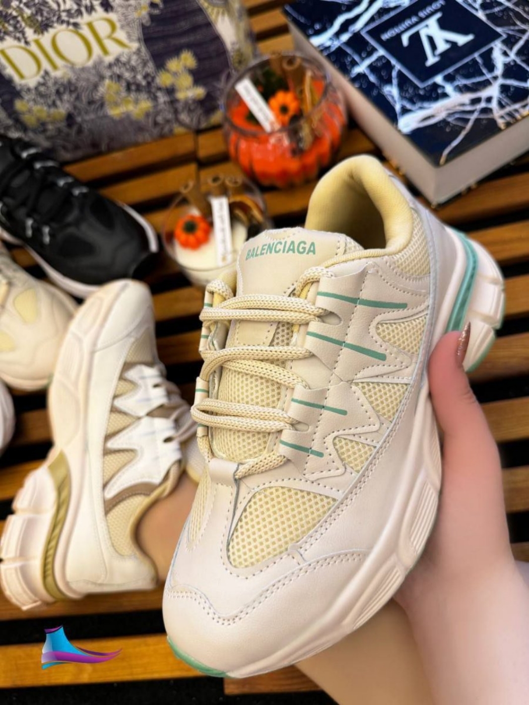 تصویر  کفش کتونی اسپرت