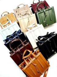 تصویر  کیف دستی جعبه ای اویز دار