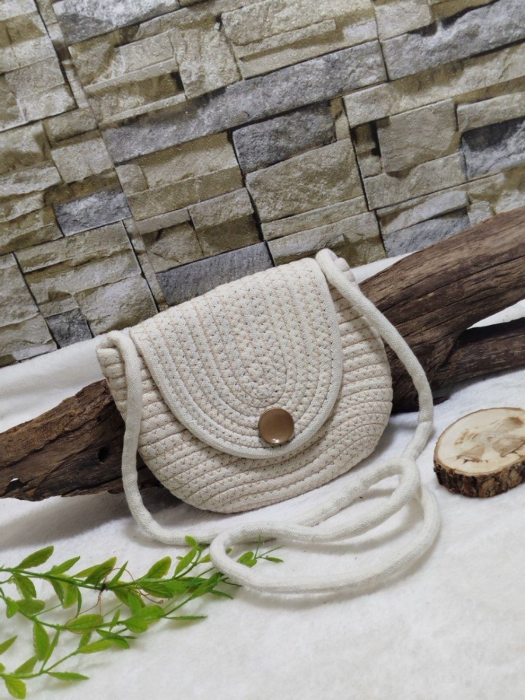 تصویر  دوشی  قیطونی زنانه