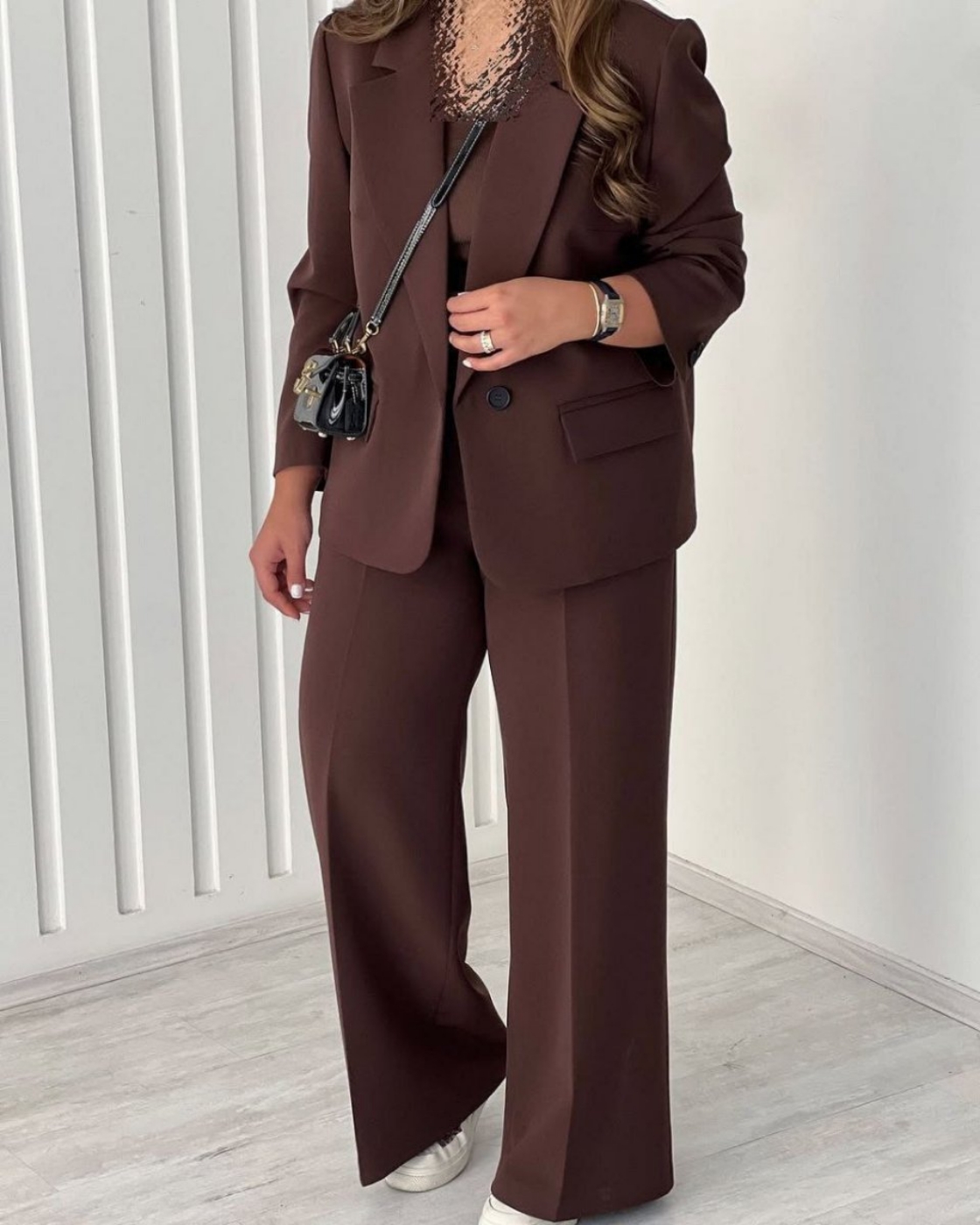 تصویر  کت و شلوار مازراتی زنانه مدل سلوین