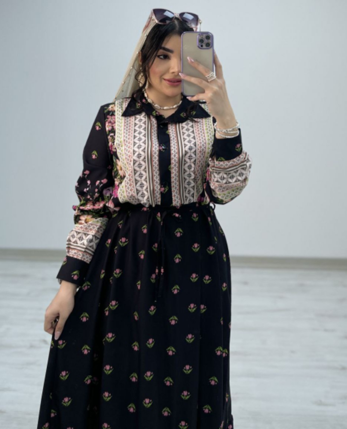 تصویر  پیراهن ساحلی زنانه فلور نخ لاله