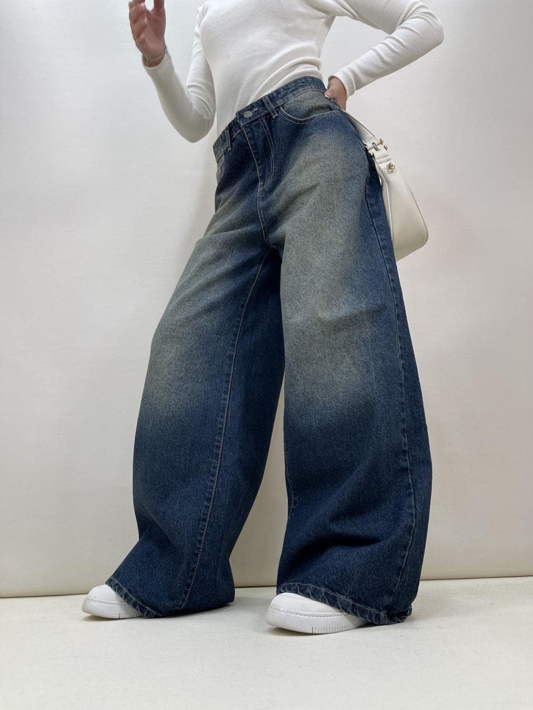 تصویر  شلوار جین زنانه فول بگ 97181