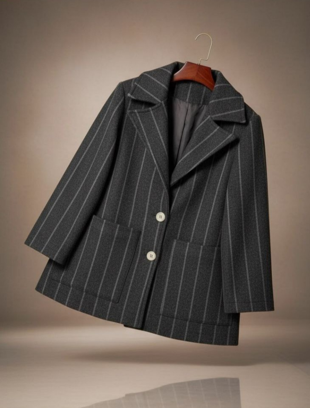 تصویر  مانتو فوتر زنانه دیپلمات دو جیب مدل زمرد