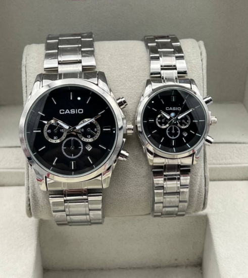 تصویر  ساعت مچی کاسیو بند استیل نقره‌ای صفحه مشکی ست زنانه و مردانه