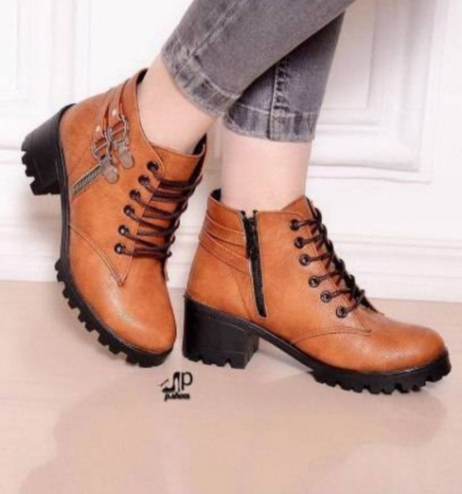 تصویر  کفش نیم بوت زنانه چرم مدل 277