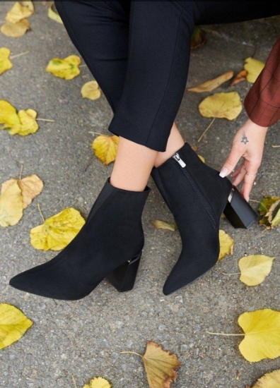 تصویر  نیم بوت مدل سوگی زنانه