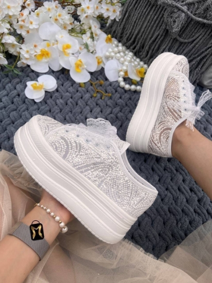 تصویر  کتونی توری عروس زنانه