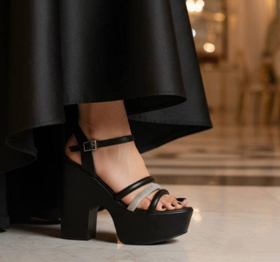 تصویر  کفش مجلسی مدل شمیم زنانه