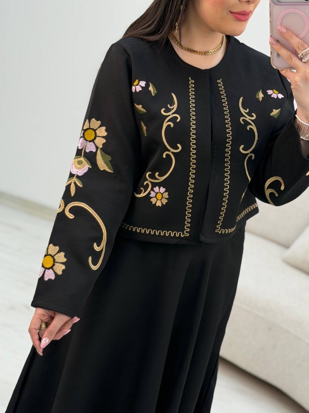 تصویر  کت دامن گلدوزی بهار