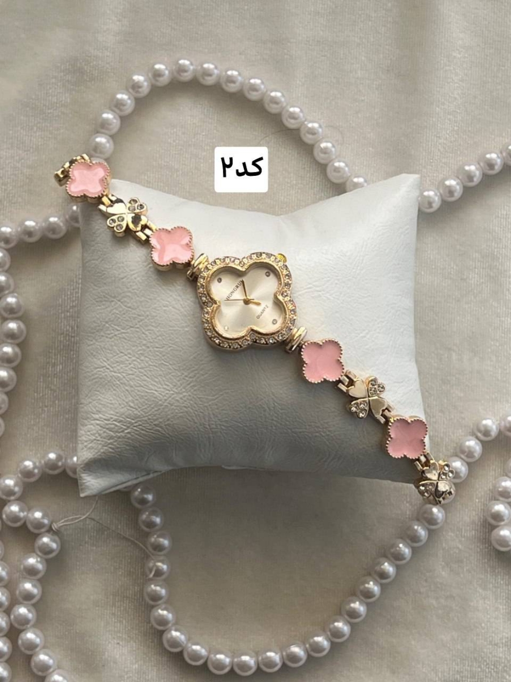 تصویر  ساعت زنانه نگین‌دار رنگی