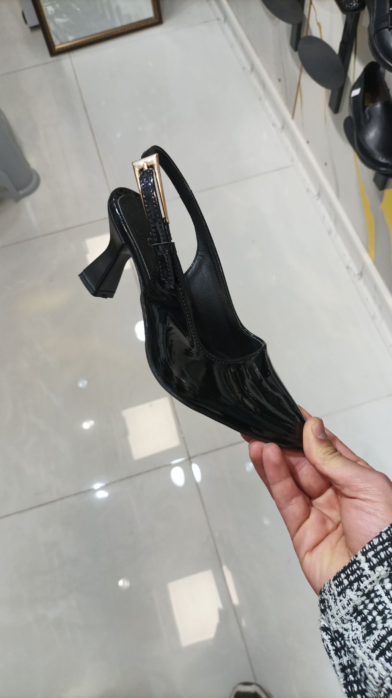 تصویر  کفش کلاسیک زنانه مدل تارات