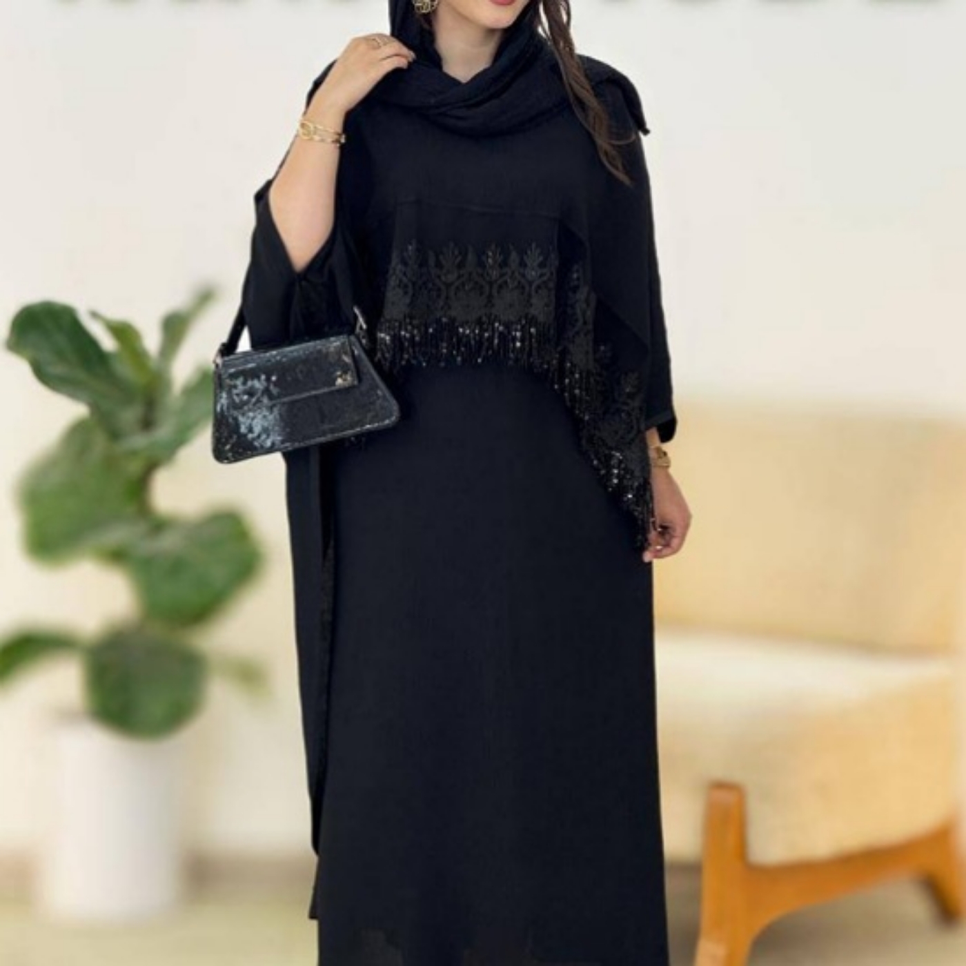 تصویر  پیراهن زنانه رویه دار مشکی بلند فاخر