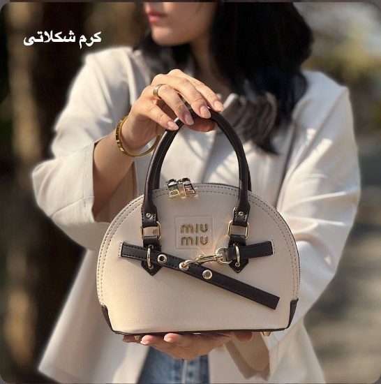 تصویر  کیف زنانه دستی مدل ۱۹۶۰