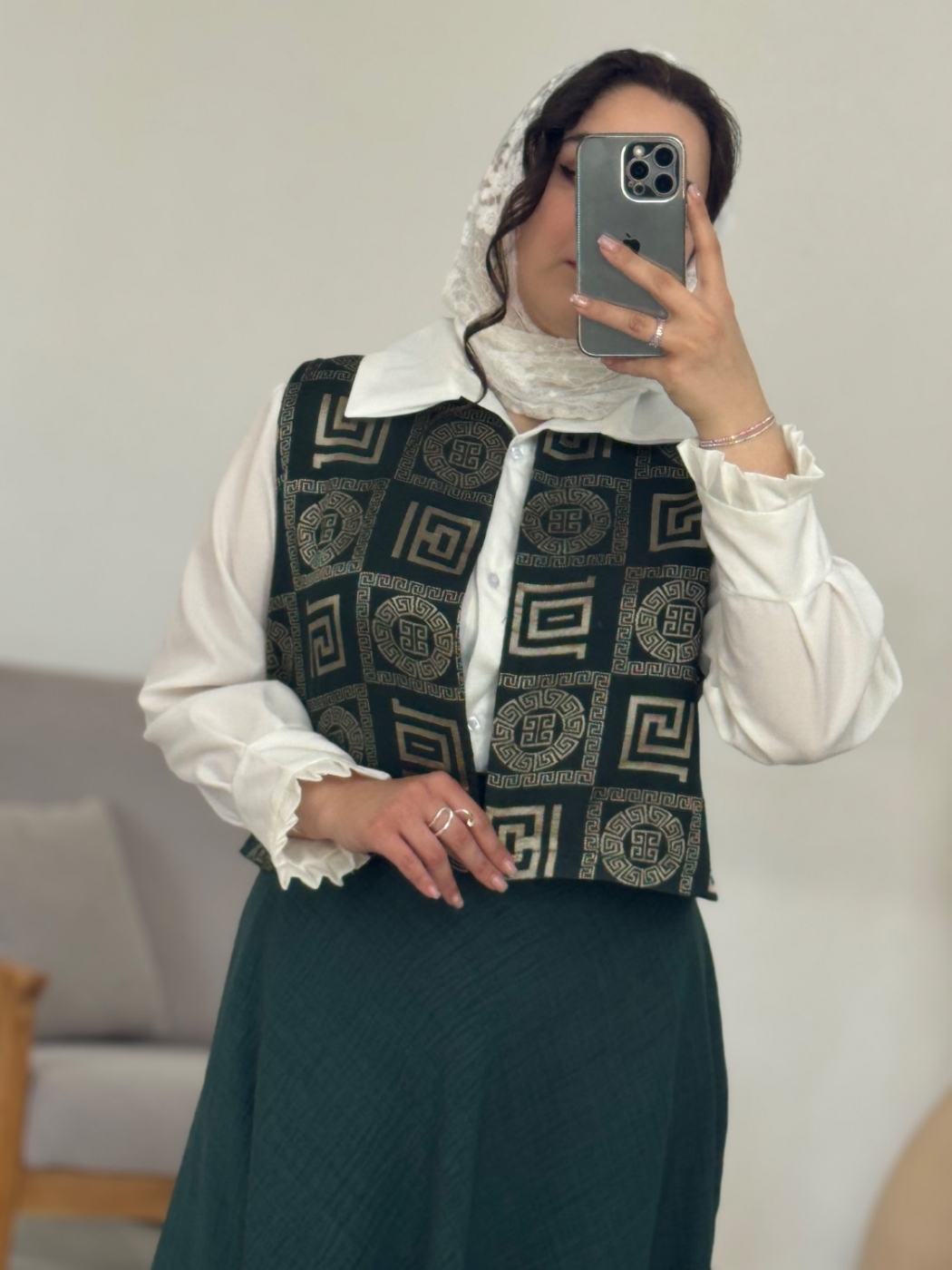 تصویر  شومیز دامن جلیقه خاتون